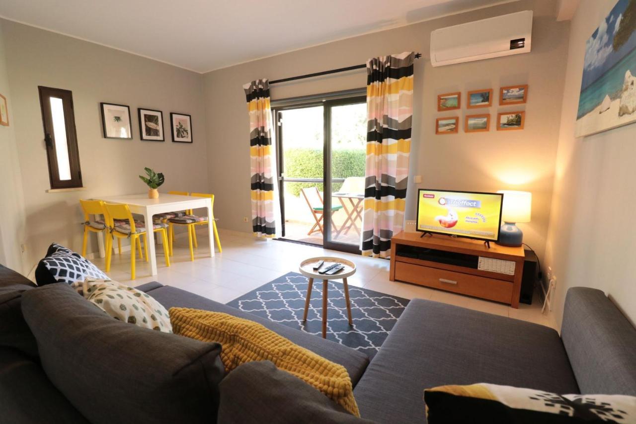 Lovelystay - Cozy 1Br Flat In Alvor With Ac And Balcony Eksteriør bilde