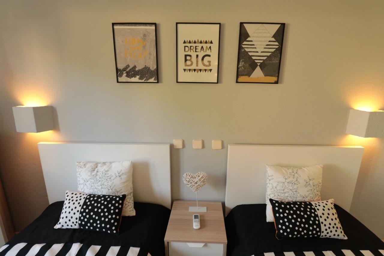 Lovelystay - Cozy 1Br Flat In Alvor With Ac And Balcony Eksteriør bilde
