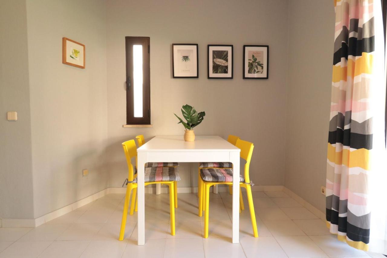 Lovelystay - Cozy 1Br Flat In Alvor With Ac And Balcony Eksteriør bilde