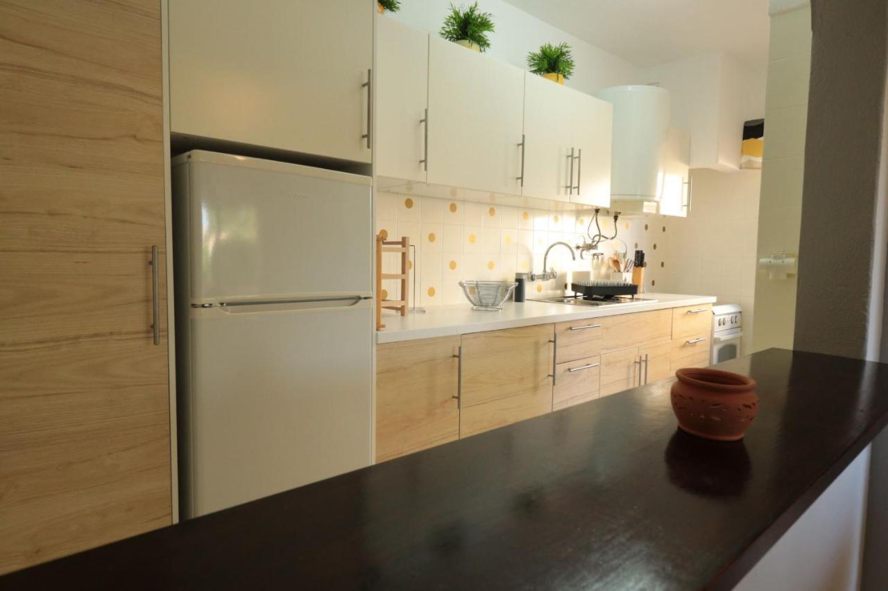 Lovelystay - Cozy 1Br Flat In Alvor With Ac And Balcony Eksteriør bilde